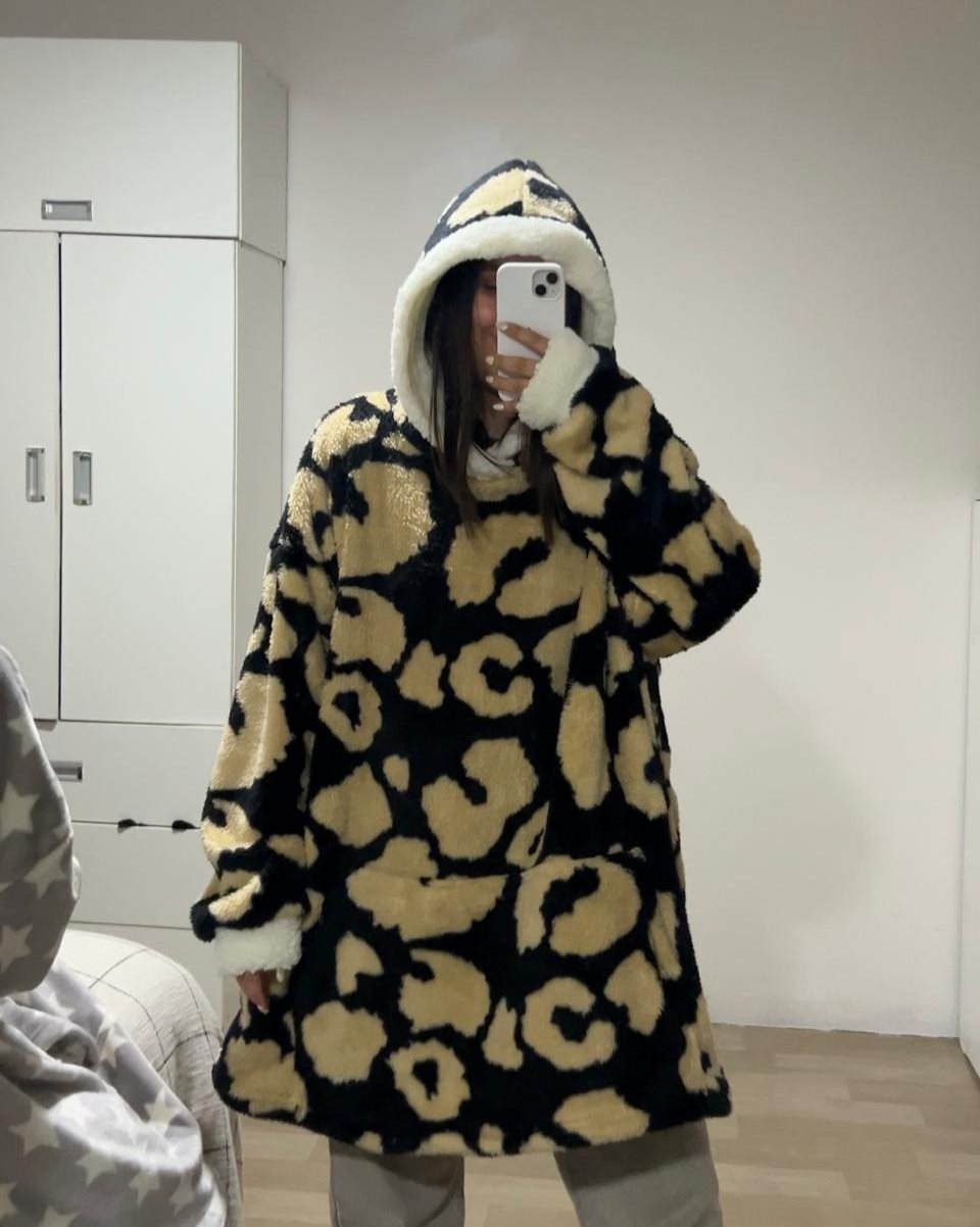 Polerón gigante Negro print