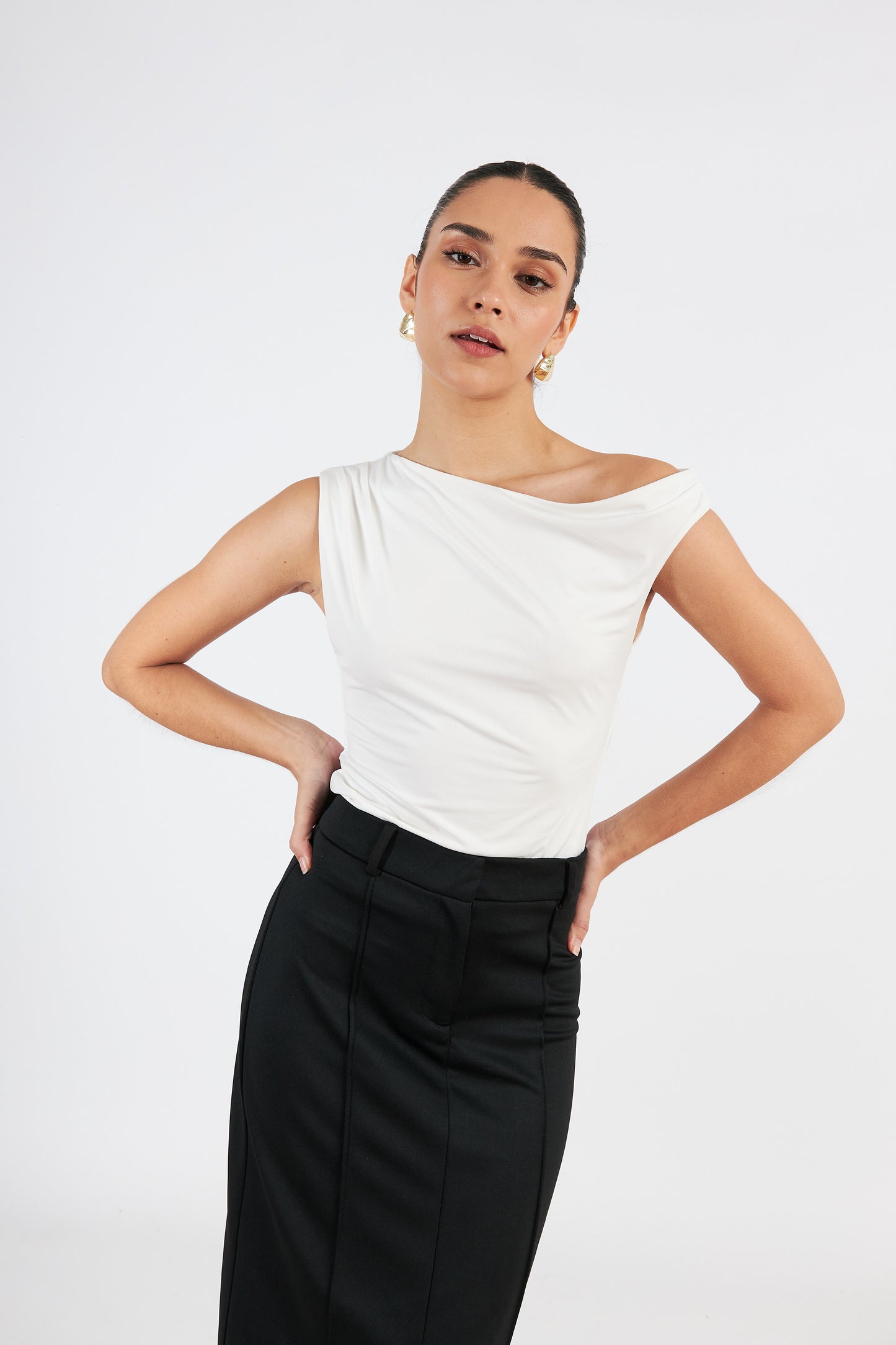 Blusa Asimétrica Shaniah Perla