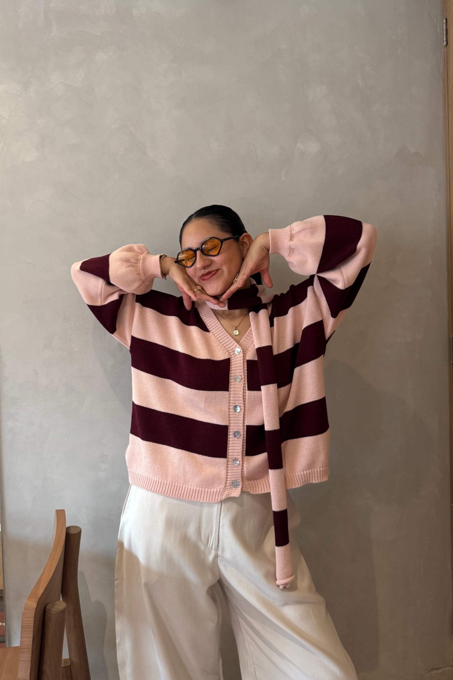 Cárdigan Jimena Vino con Rosado | Fecha de distribución: 30 de Julio