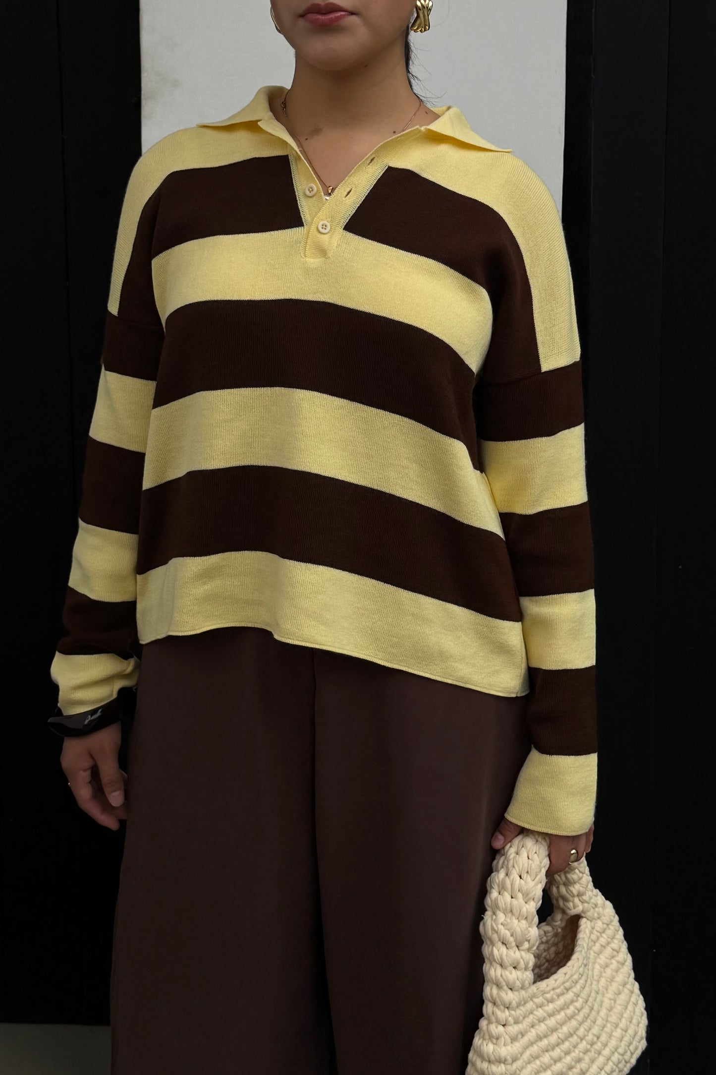 PRE-ORDEN | Sweater Sienna Amarillo/marrón | Fit Regular -Distribución  03/08